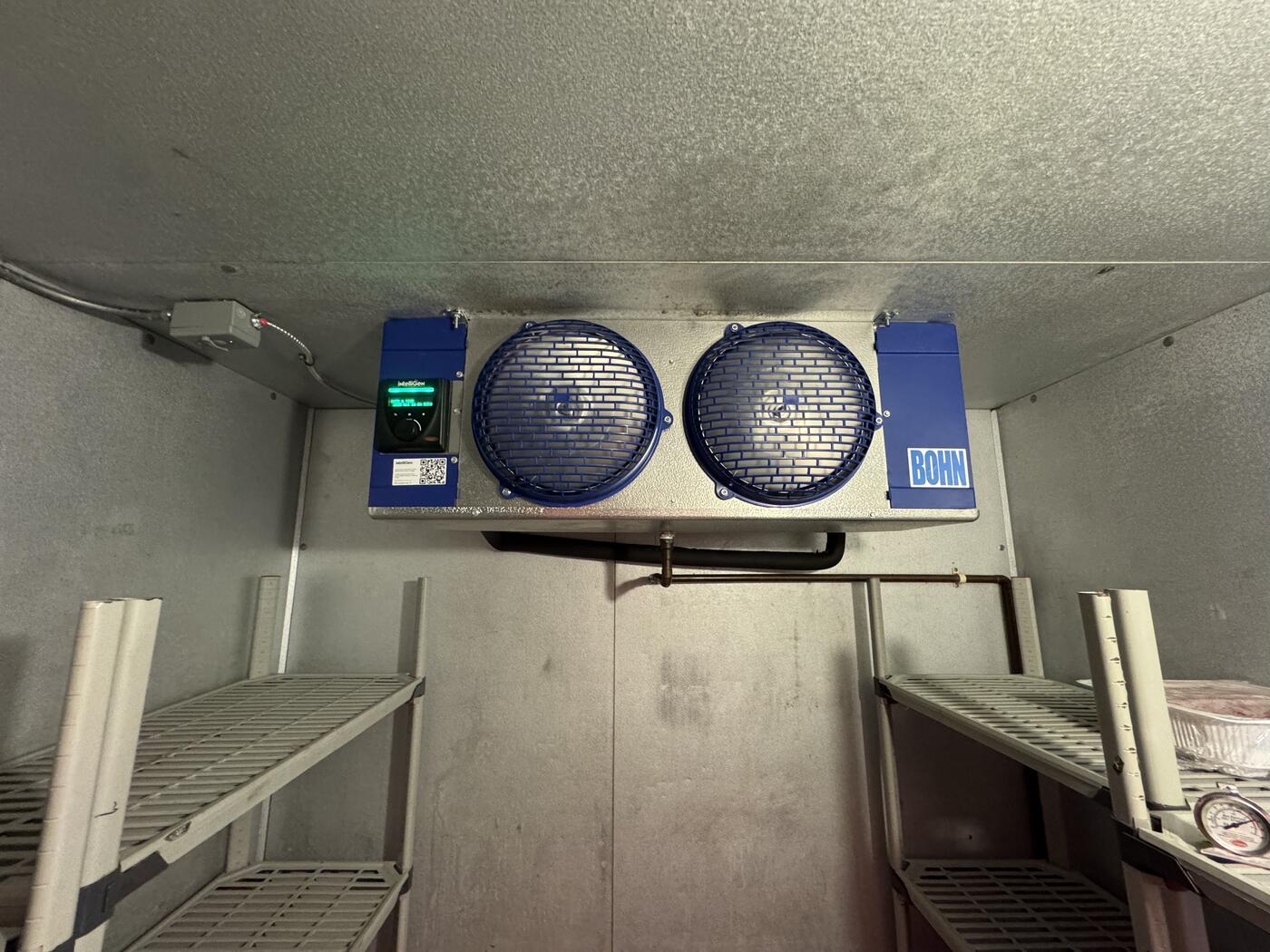 Bohn walk-in cooler with Heatcraft intelliGen monitoring display